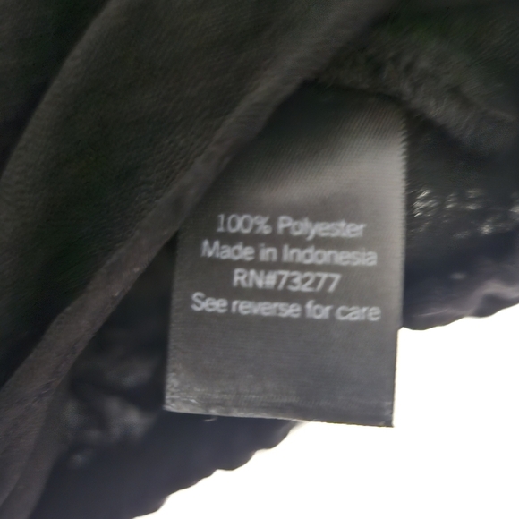 Simply Vera Wang Roll Tab Blouse - Picture 5 of 5